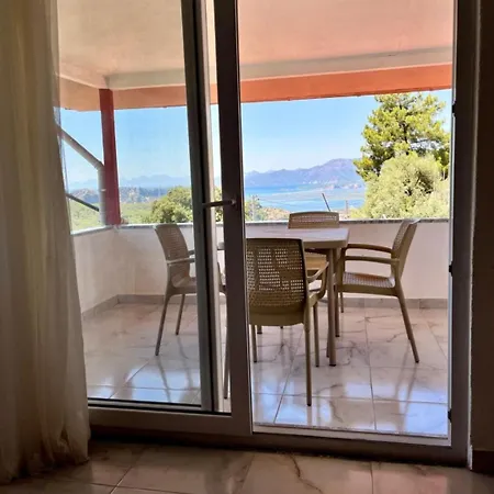 Apartman Kozalak Evleri *