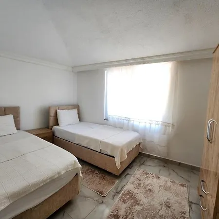 Apartman Kozalak Evleri *